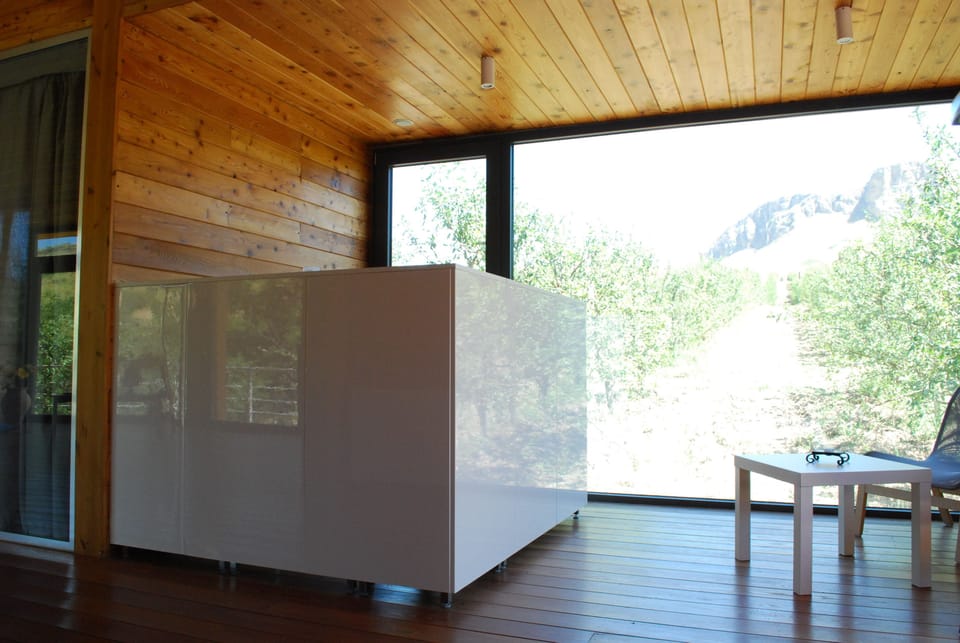 Hot tub, steam room, Turkish bath, body treatments, hot stone massages