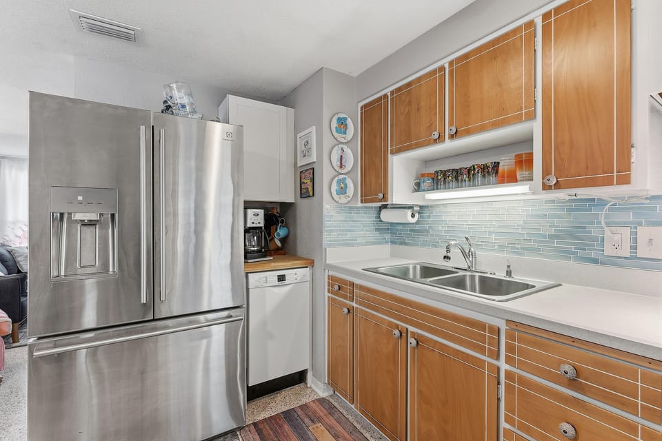 House, Multiple Beds (Mid-Century Beach House) | Private kitchen