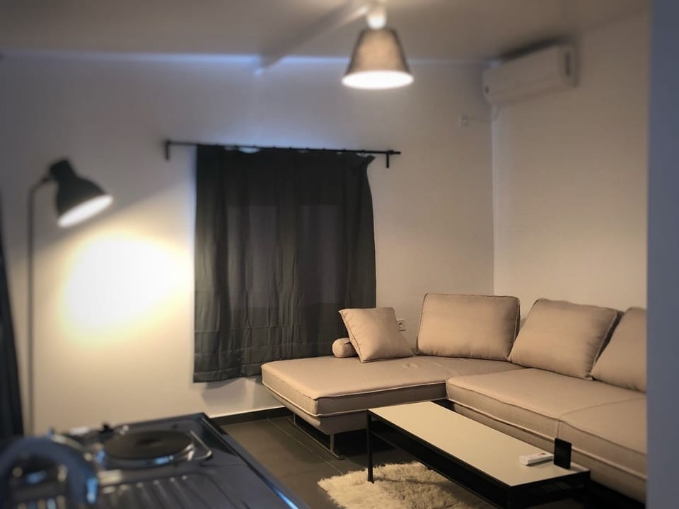 Junior Suite, Mountain View | Minibar, iron/ironing board, free WiFi, bed sheets