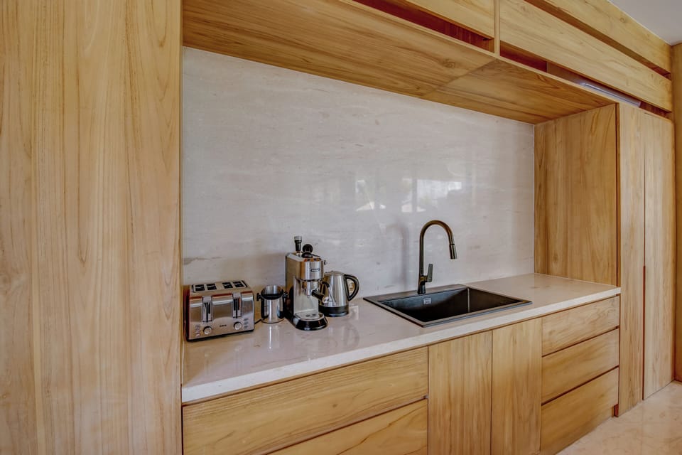 Luxury Villa, 6 Bedrooms, Pool View | Private kitchen | Fridge, microwave, oven, stovetop