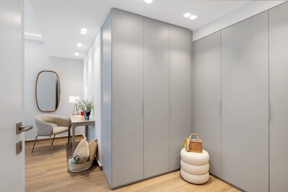 Deluxe Villa, Sea View | Wardrobe
