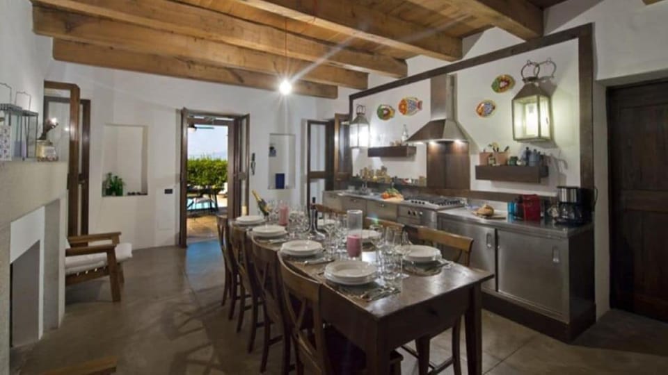 Luxury Villa, Sea View | Dining