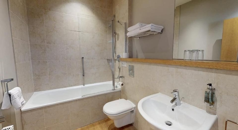 Double Room | Bathroom