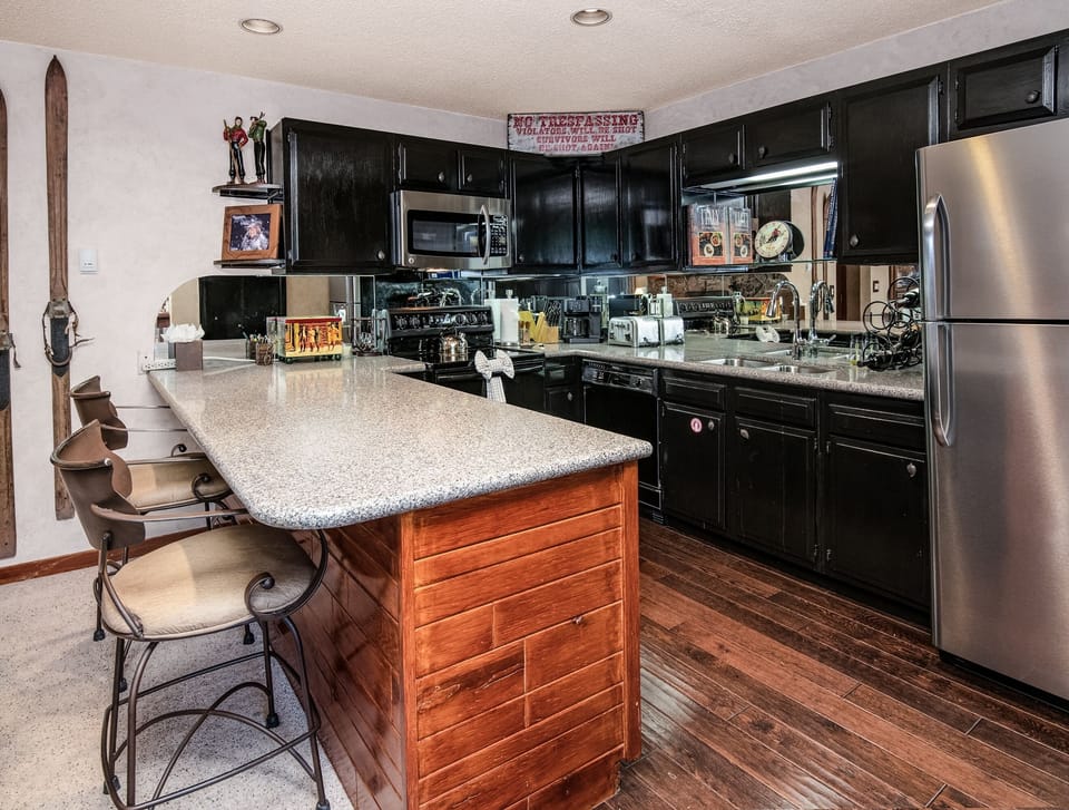 Condo, 2 Bedrooms | Private kitchen | Coffee/tea maker, fridge, oven, toaster