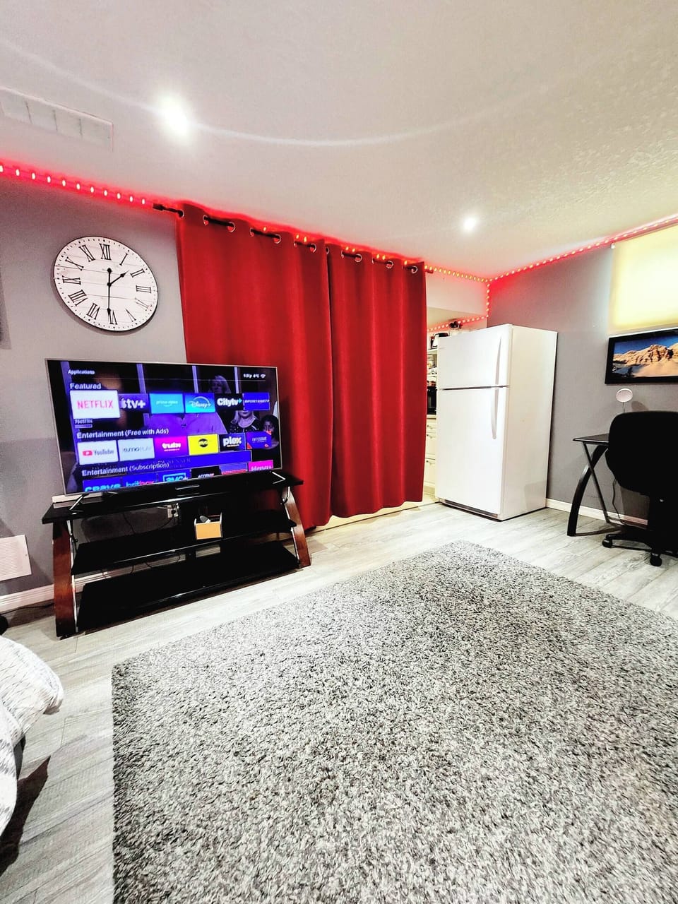 House, 1 Bedroom, Fireplace | Living room