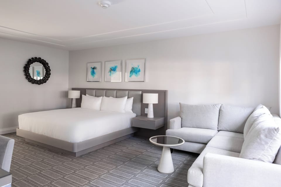 Junior Single Room | In-room safe, iron/ironing board, free WiFi