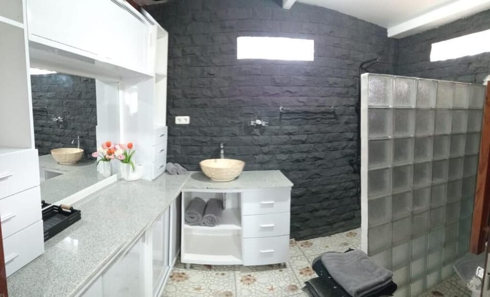 Villa, Balcony, Sea View | Bathroom | Bidet