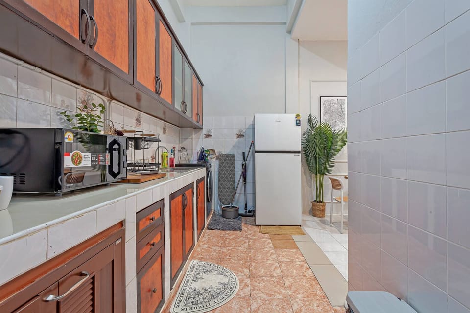 House, 3 Bedrooms, Accessible, Balcony | Private kitchen