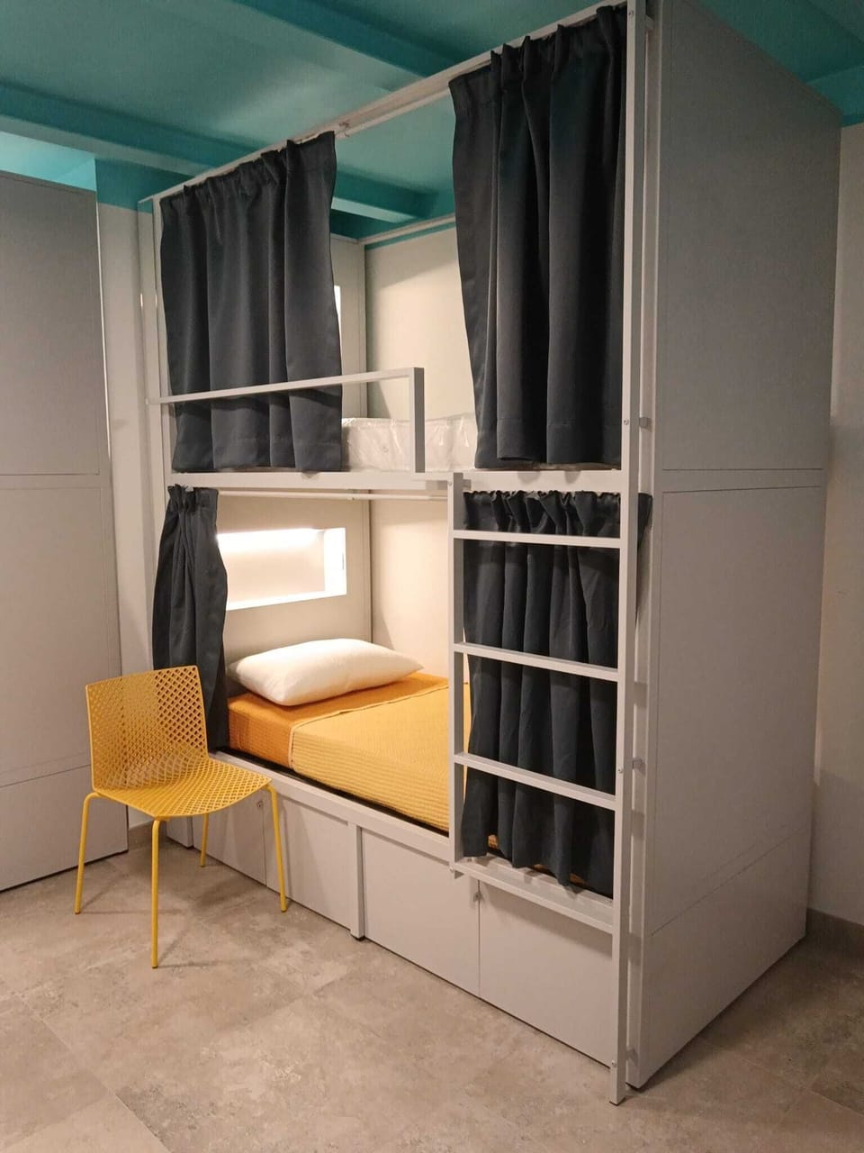 Blackout drapes, WiFi (free)