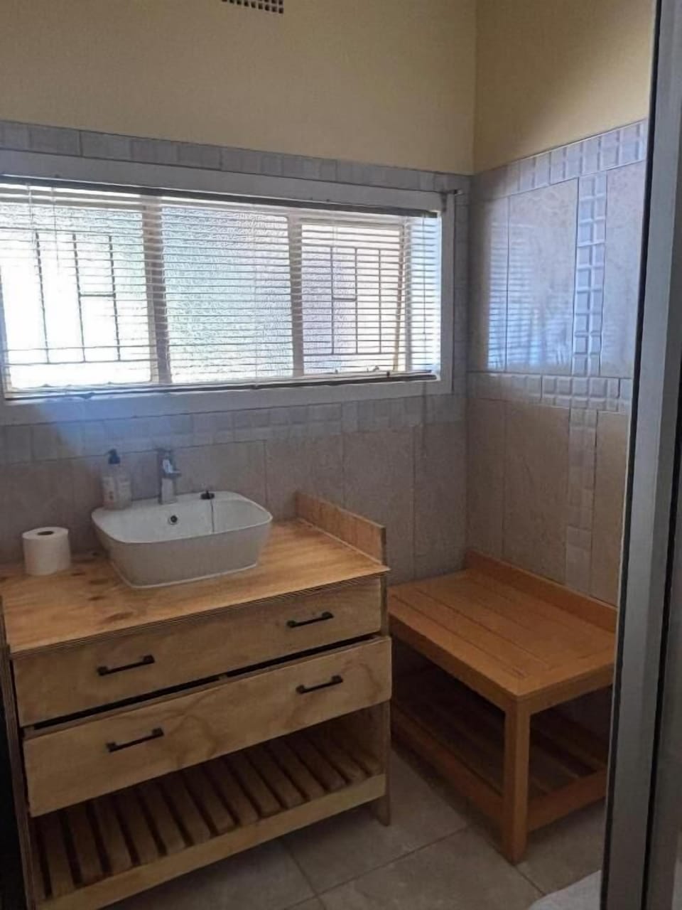 Shower, towels, soap, shampoo