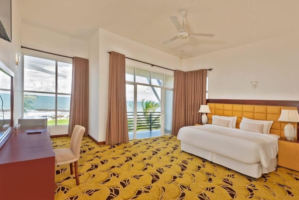 Deluxe Double Room | Laptop workspace, free WiFi