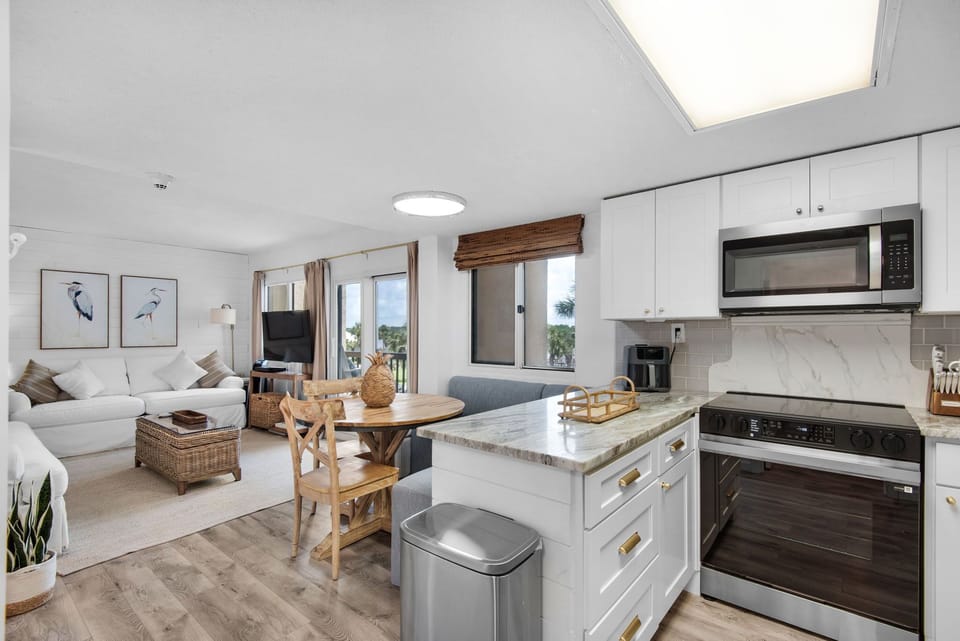Condo, Multiple Beds, Ocean View (Pinnacle Port A140) | Private kitchen | Coffee/tea maker