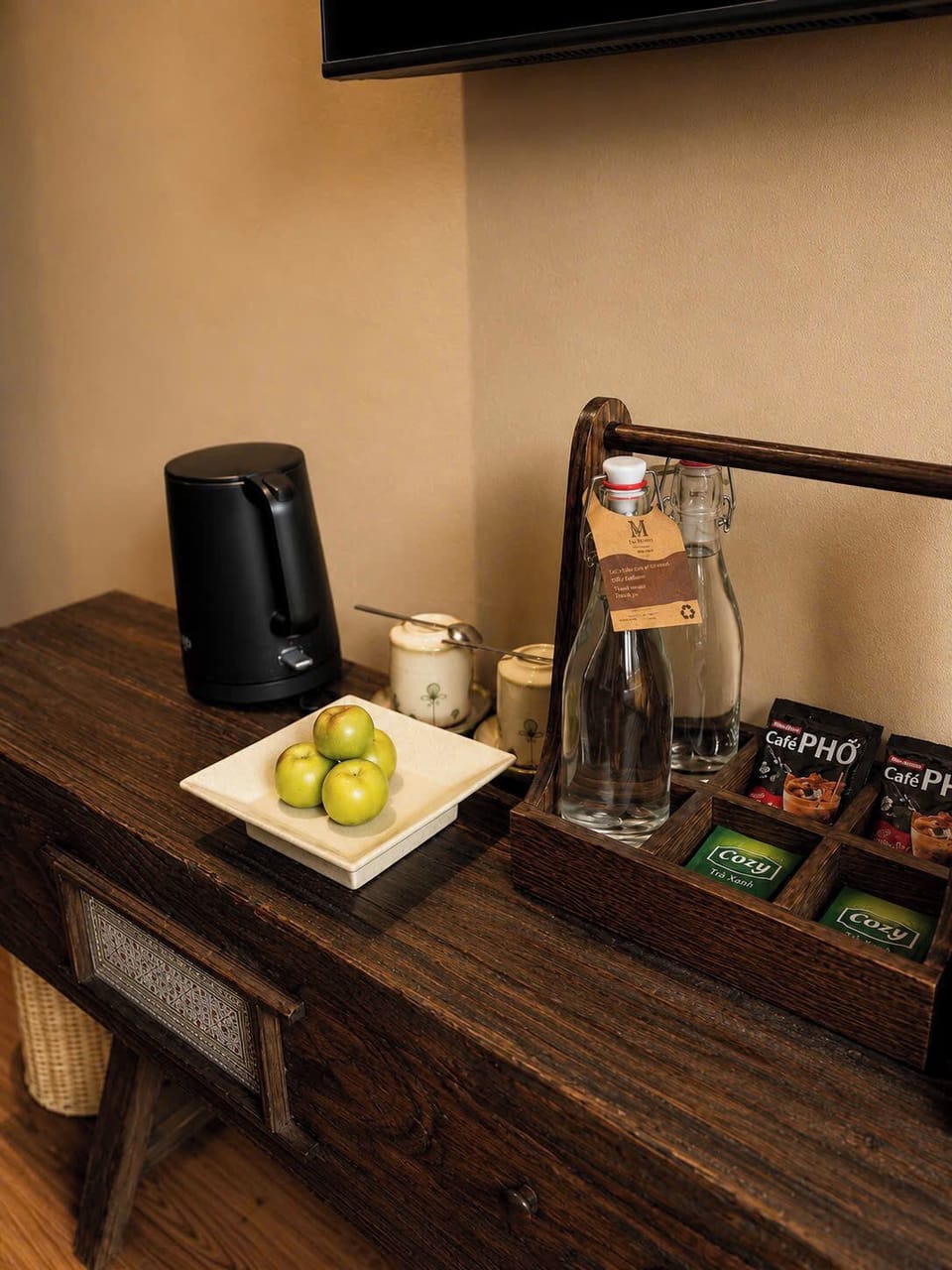 Deluxe Double Room | Food and drink