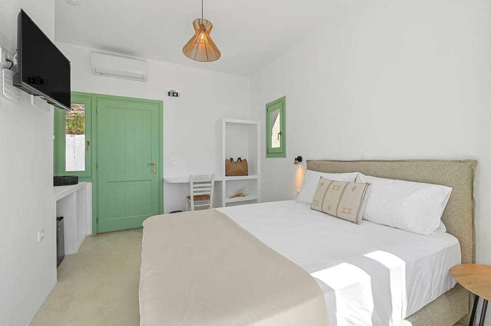 Comfort Double Room Sea View | Soundproofing, WiFi (free), bed sheets