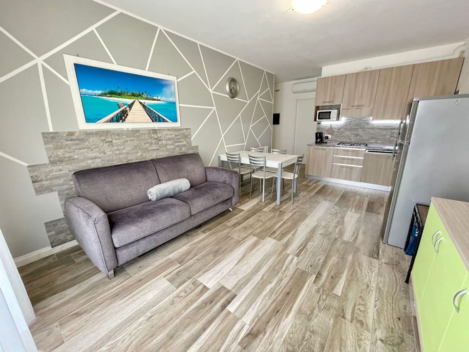 Apartment, 1 Bedroom, Balcony | Interior