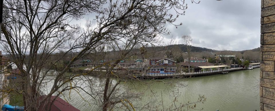 Deluxe Room, River View | Laptop workspace, WiFi (free), bed sheets