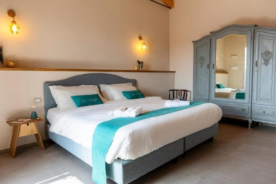 Superior Double Room, Balcony, Courtyard View | Free WiFi