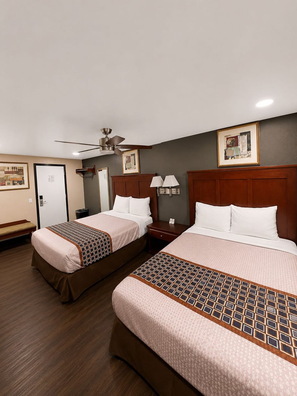Double Room | Desk, blackout drapes, soundproofing, iron/ironing board