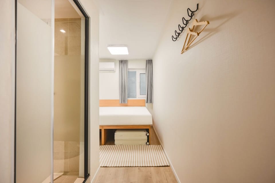 Standard Double Room (B) | Free WiFi