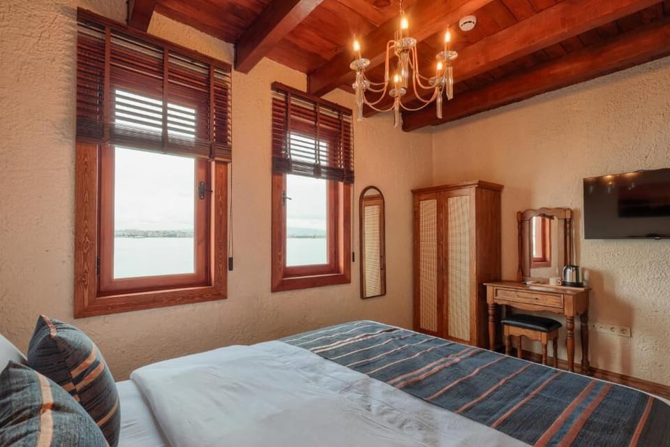 Double Room, Sea View | Free WiFi