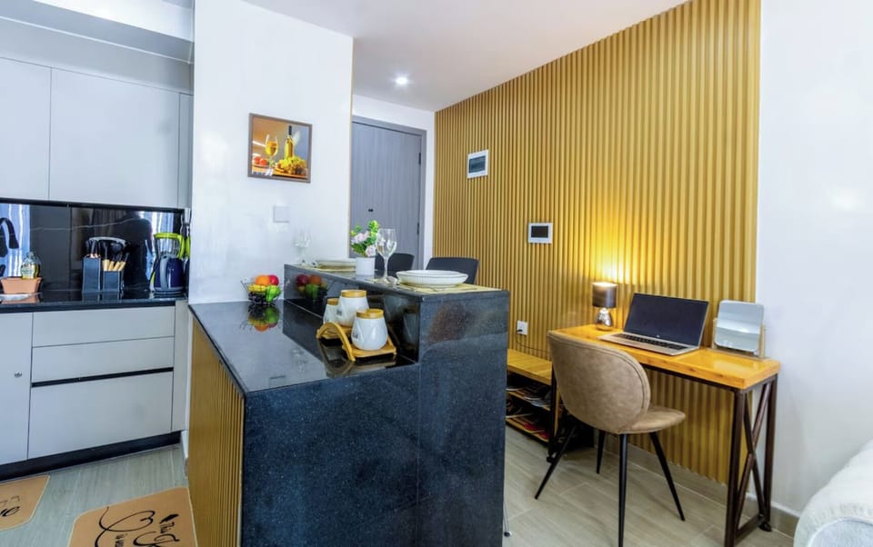 Deluxe Apartment, Balcony, City View | Interior