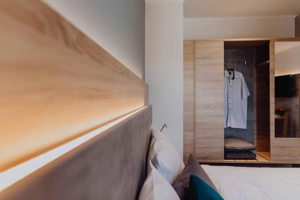 Comfort Double Room, City View | WiFi (free)
