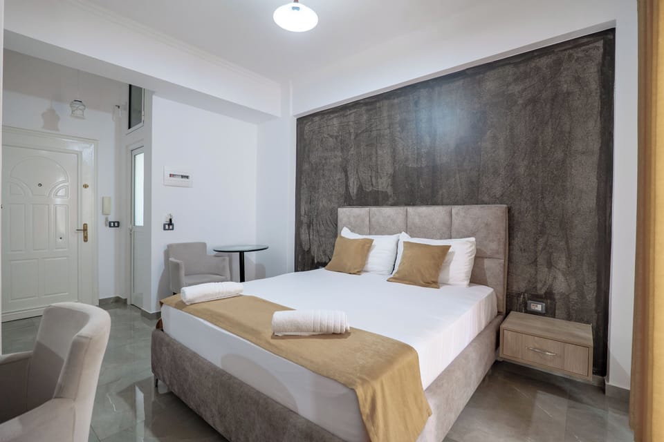 Double Room, Balcony, City View | Free WiFi