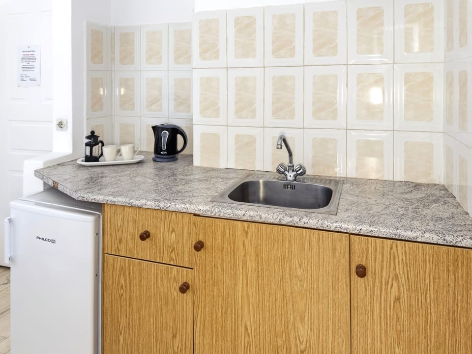 Sea View Studio with Balcony | Private kitchen