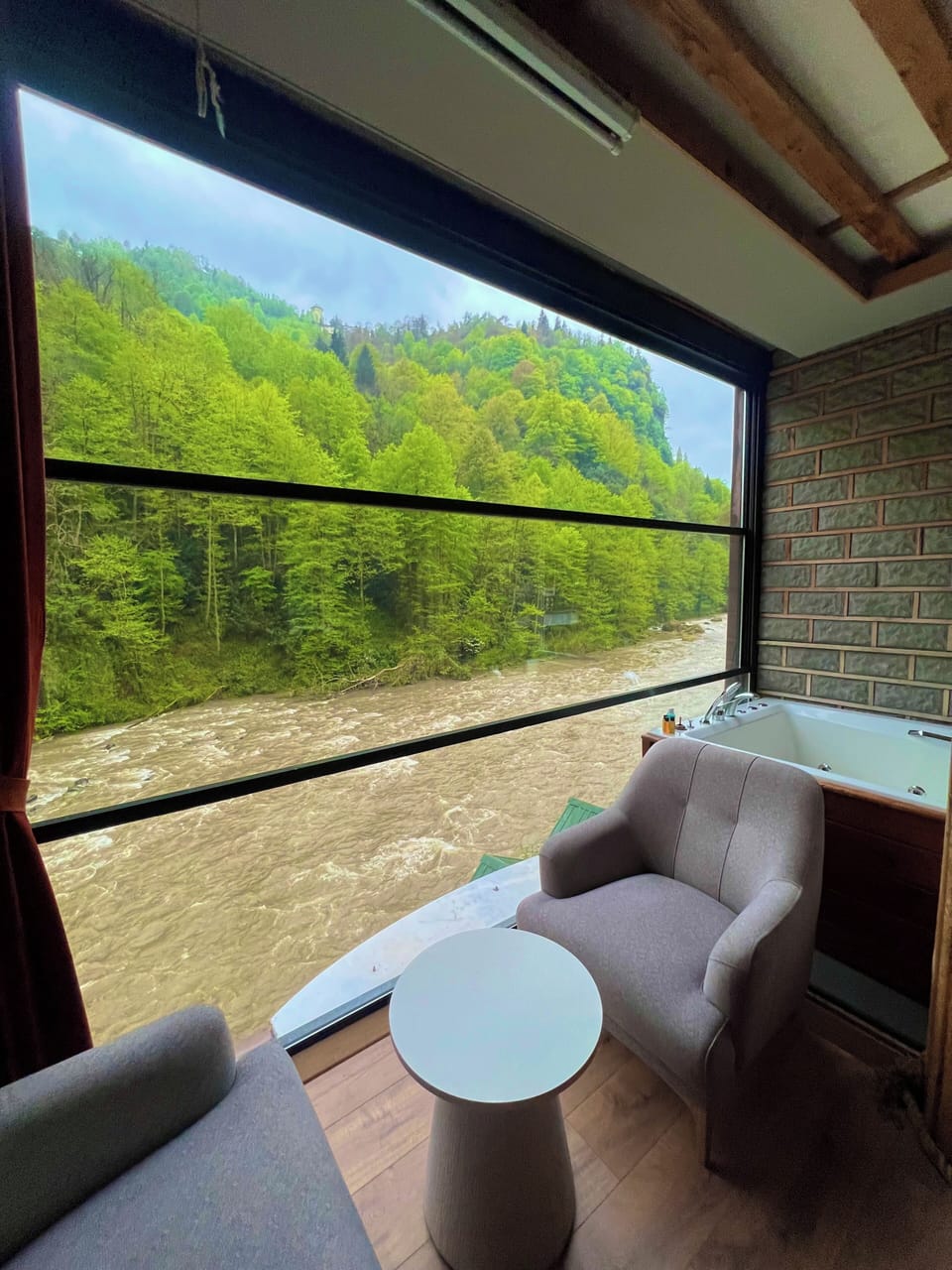 Luxury Double Room, River View | Interior