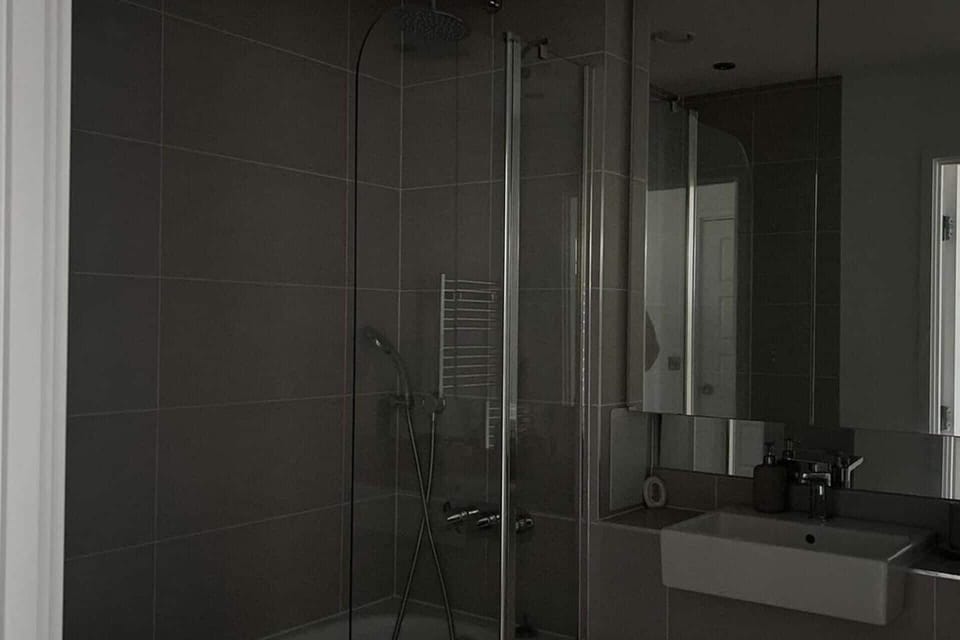 Combined shower/tub, deep soaking tub