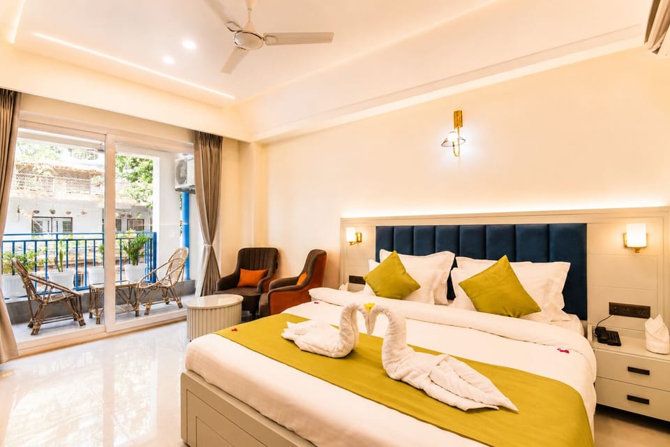 Superior Double Room, Hill View | In-room safe, desk, laptop workspace