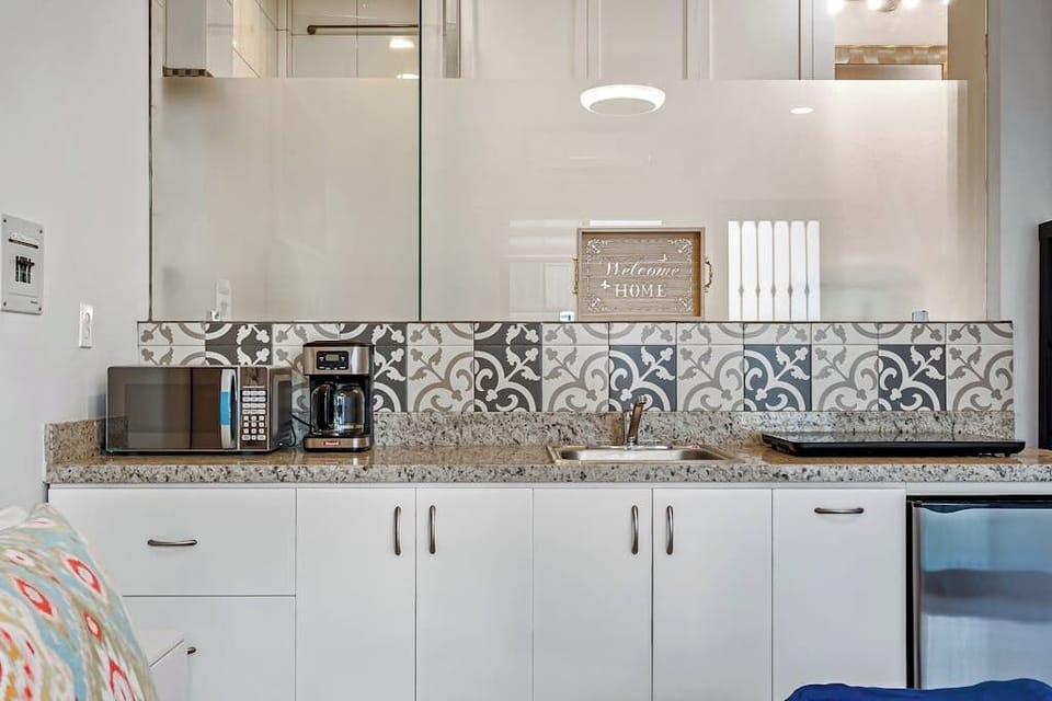 Studio, 1 Queen Bed, Pets Allowed (Kendra 603 at Morgan Residences) | Private kitchen