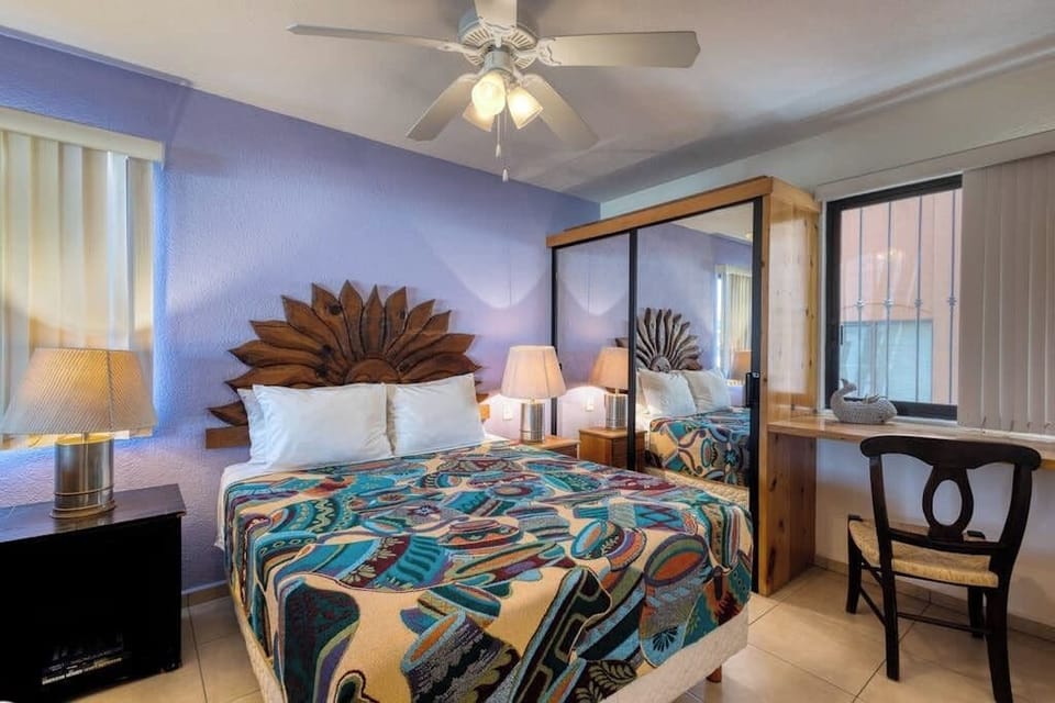 Apartment, 1 Queen Bed, Golf View (La Costa Villa 2 Depto 202) | 1 bedroom, individually decorated, individually furnished
