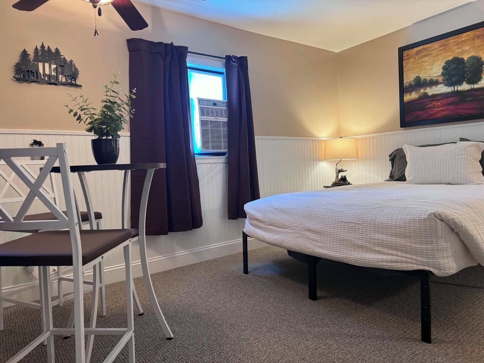 Superior Cabin | WiFi (free), individually decorated, individually furnished, bed sheets