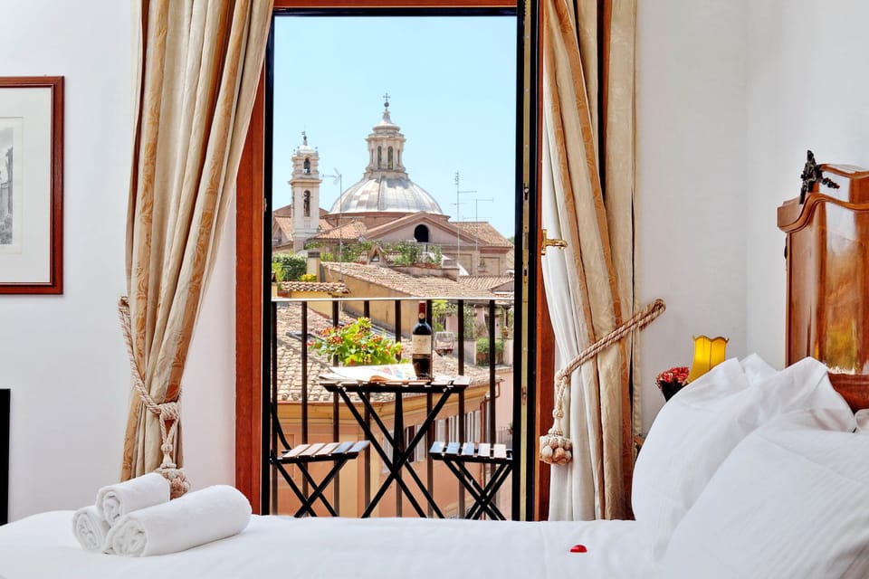 Deluxe Double Room, Balcony | Soundproofing, free WiFi