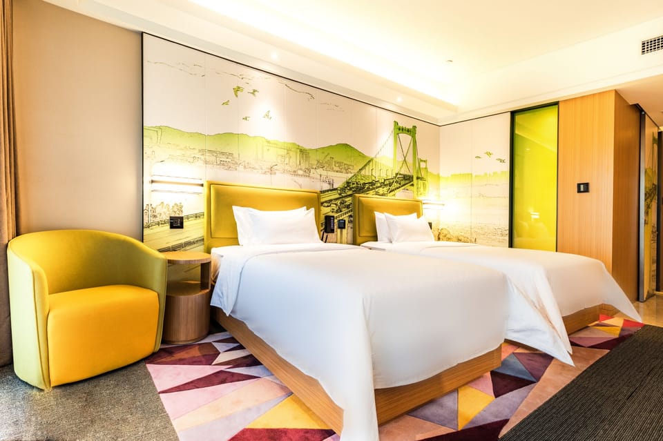 Comfort Double or Twin Room | Desk, laptop workspace, blackout drapes, iron/ironing board