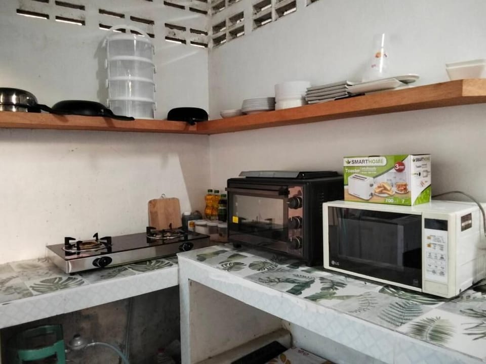 Shared Dormitory | Private kitchen | Shared fridge, microwave