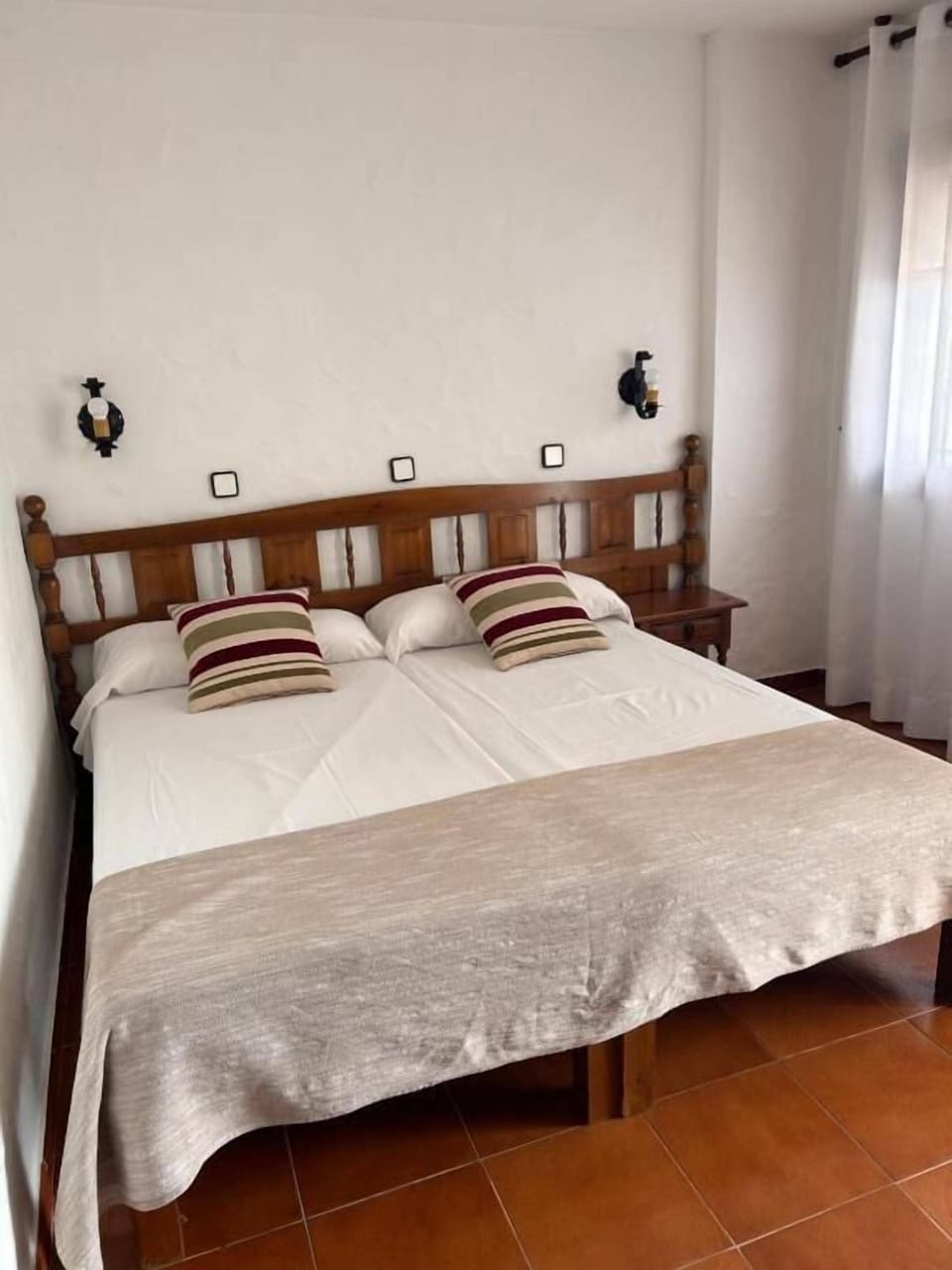 Classic Double Room, Mountain View | Desk, laptop workspace, WiFi (free)