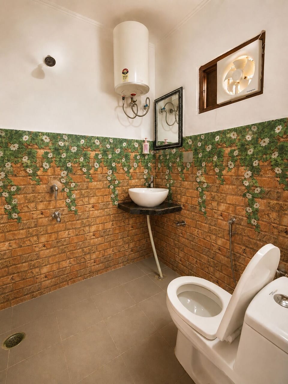 Double Room, Balcony, Mountain View | Bathroom | Shower, rainfall showerhead, free toiletries, towels