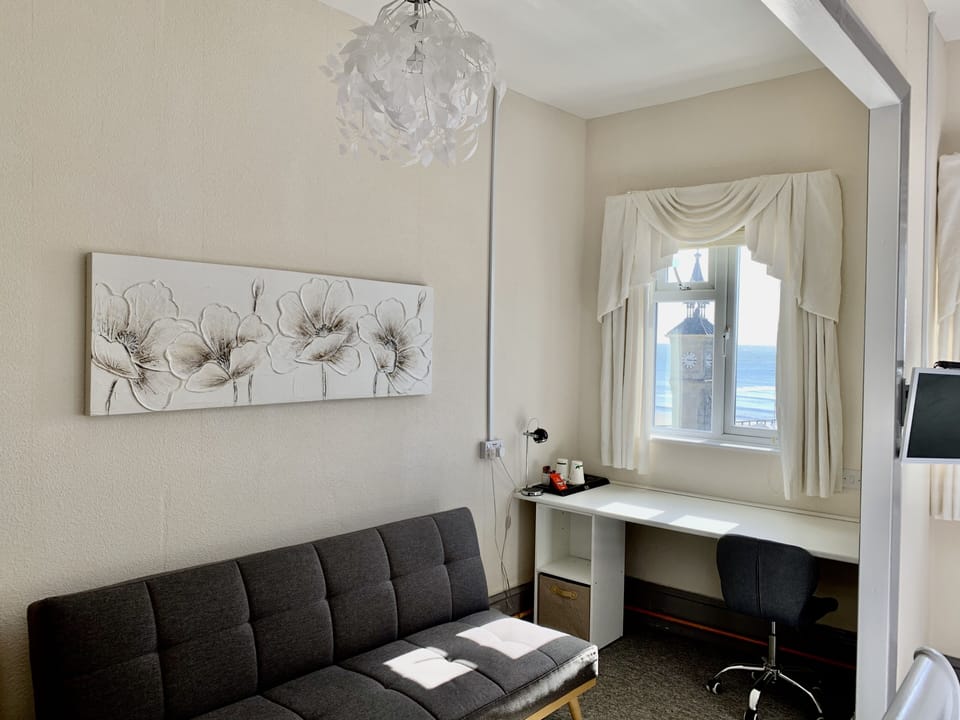 Double Room (Room 8) | Iron/ironing board, free cribs/infant beds, free WiFi, bed sheets