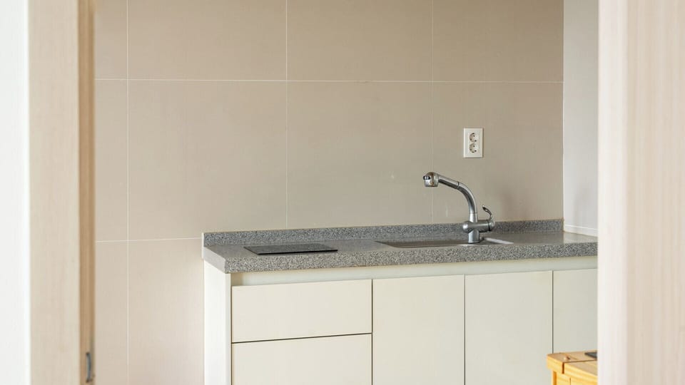 Basic Room, 3 Bedrooms (Entire House with Private BBQ) | 3 bedrooms, WiFi (free)