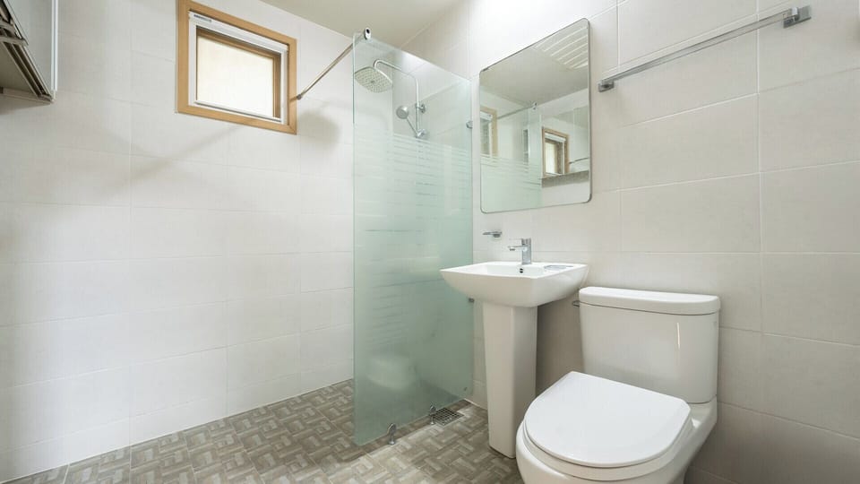 Basic Room, 3 Bedrooms (Entire House with Private BBQ) | 3 bedrooms, free WiFi