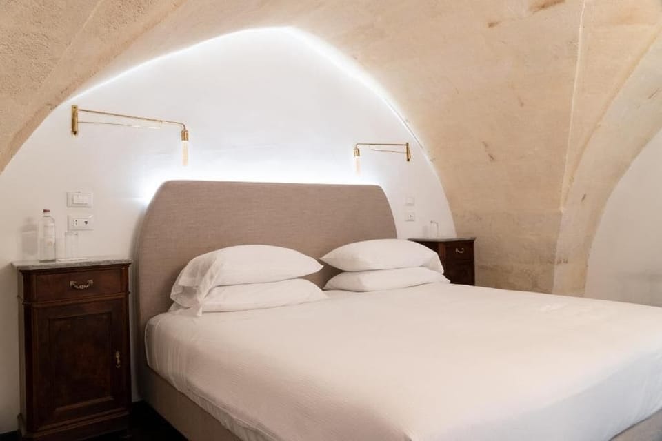 Family Room | Frette Italian sheets, premium bedding, memory foam beds, minibar