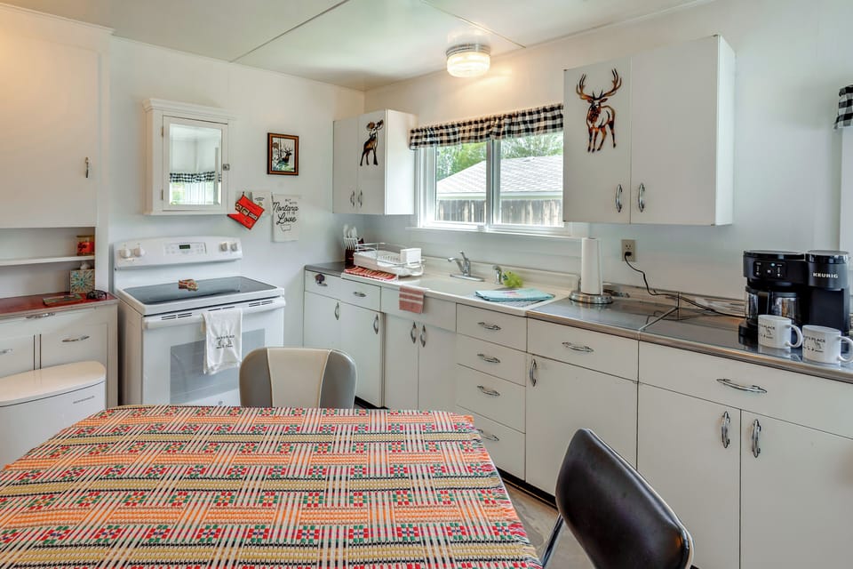House (2 Bedrooms) | Interior