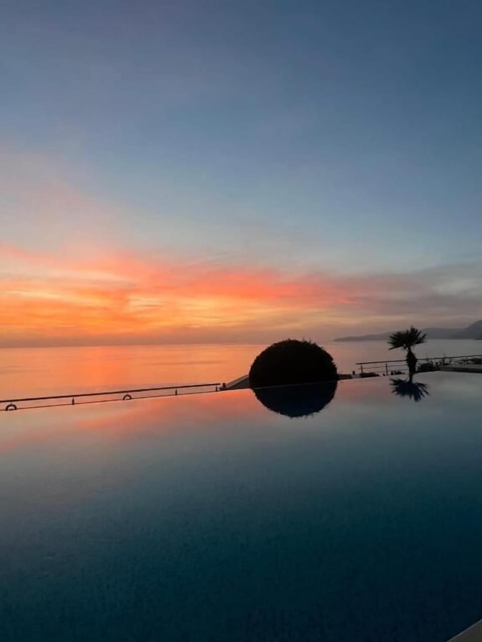 Superior Villa, Balcony, Sea View | Pool | Seasonal outdoor pool