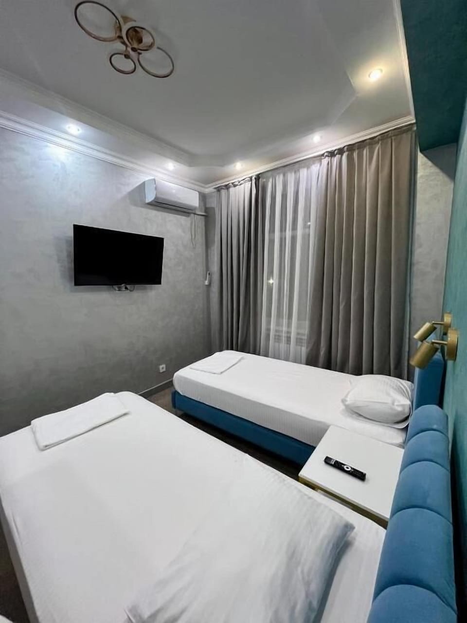 Standard Double or Twin Room, Mountain View | Blackout drapes, soundproofing, iron/ironing board (on request)