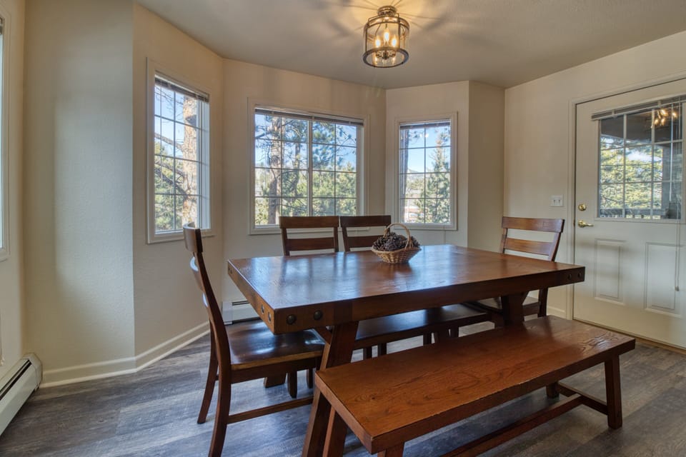 Condo, Multiple Beds, Mountain View (Quiet in the Pines) | 2 bedrooms, individually decorated, individually furnished, bed sheets
