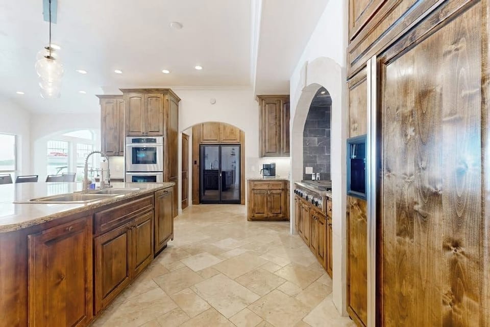 House, Multiple Beds, Pool Access, Pool View (Open Water Oasis) | Private kitchen