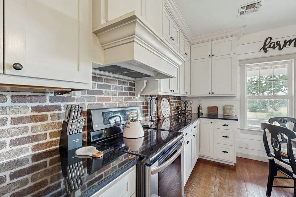 House, Multiple Beds, Garden View (Stonewall Ranch) | Private kitchen