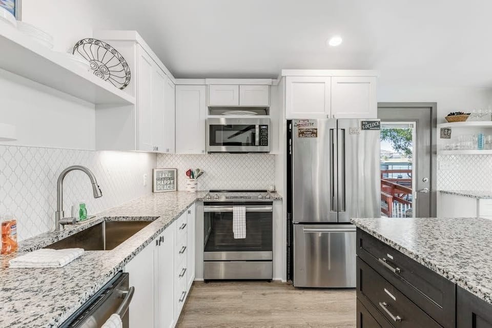 House, Multiple Beds (Beckers Point Lake Houses) | Private kitchen